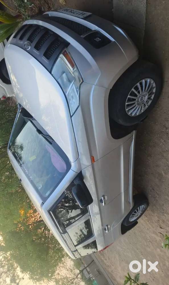 Mahindra Tuv 300 2016 Diesel Well Maintained