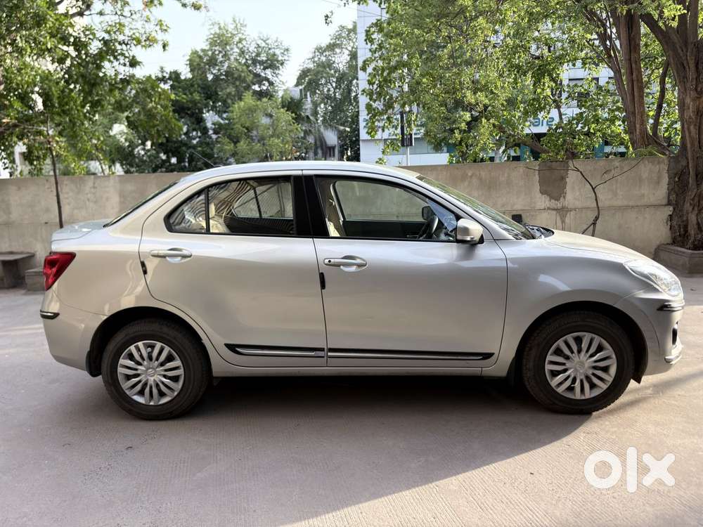 Maruti Suzuki Swift Dzire Vxi Optional, 2020, Petrol