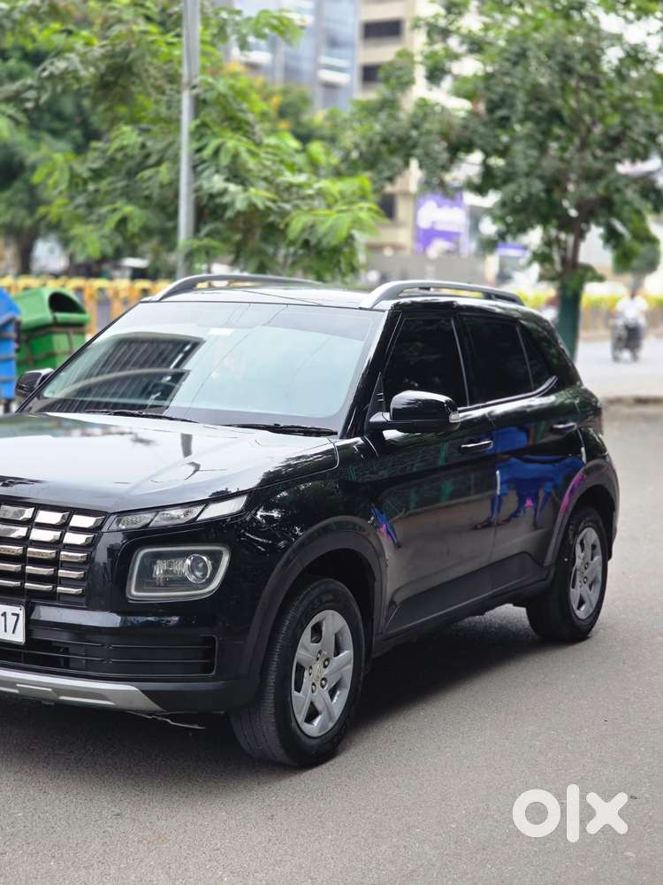 Hyundai Venue 1.2 S Plus, 2022, Petrol