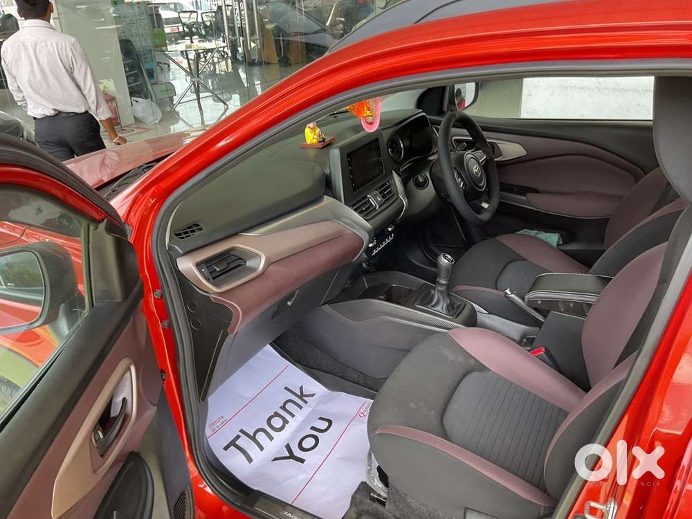 Toyota Urban Cruiser 2015 S Plus Petrol Mt