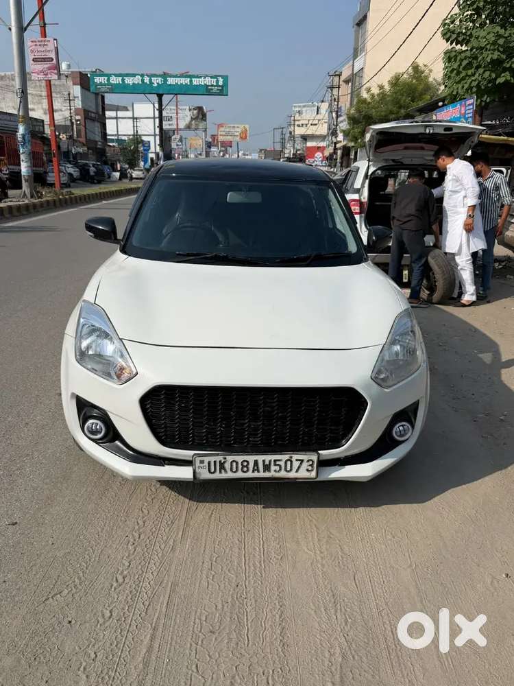 Base Model But Kaafi Kuch Kra Rkha Led Power Window Grill Other
