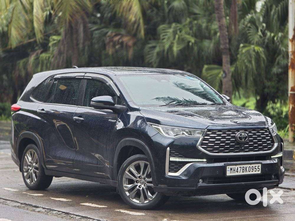 Toyota Innova Hycross 2.0 Zx (o) Hybrid 7 Str, 2023, Petrol
