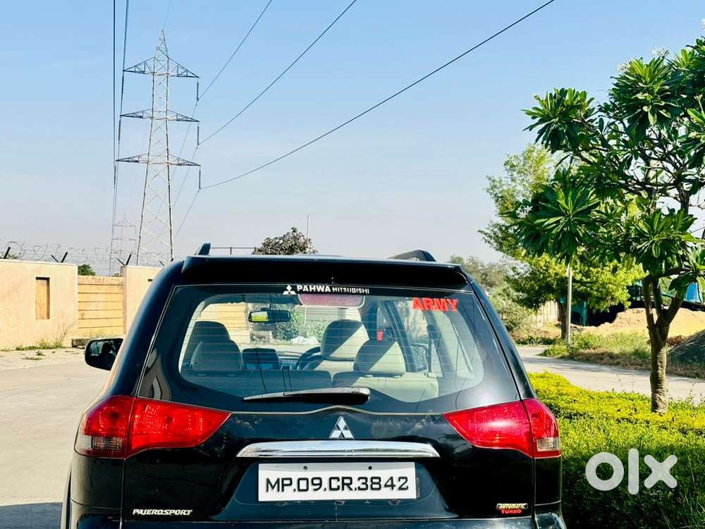 Mitsubishi Pajero Sport 2015