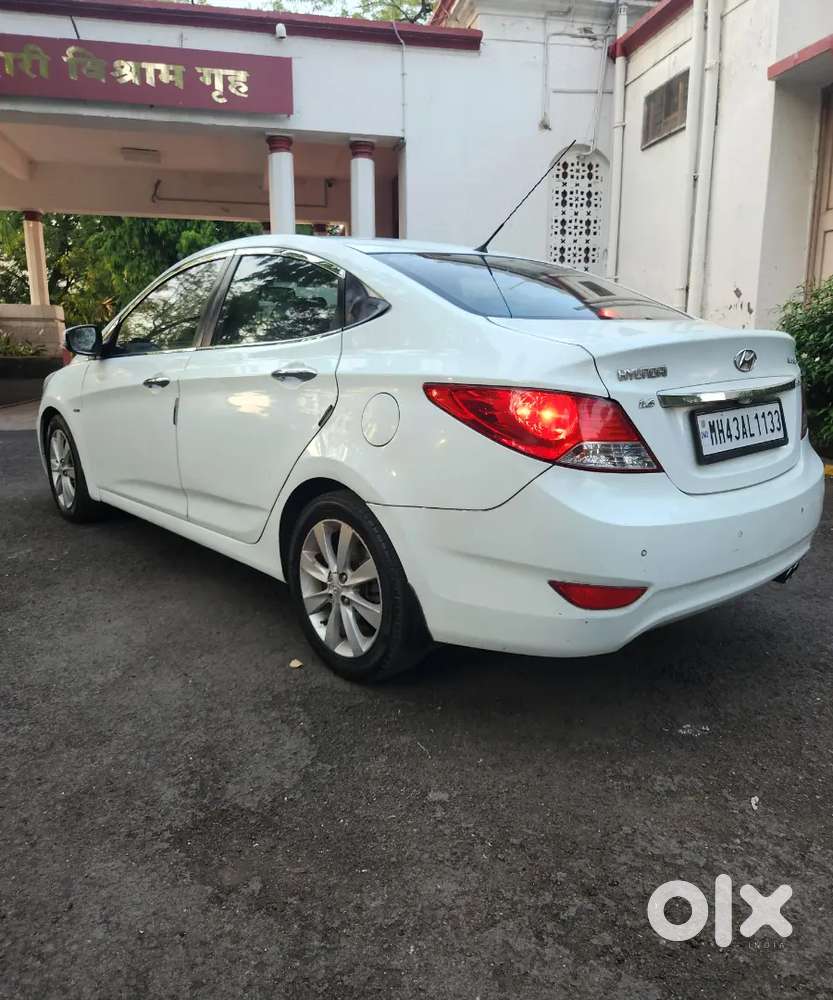 Hyundai Verna 2012