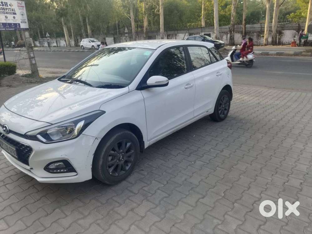Hyundai Elite I20 Sportz (o) 1.2, 2020, Petrol