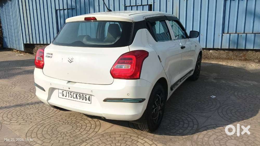 Maruti Suzuki Swift 1.2 Lxi (o), 2021, Petrol