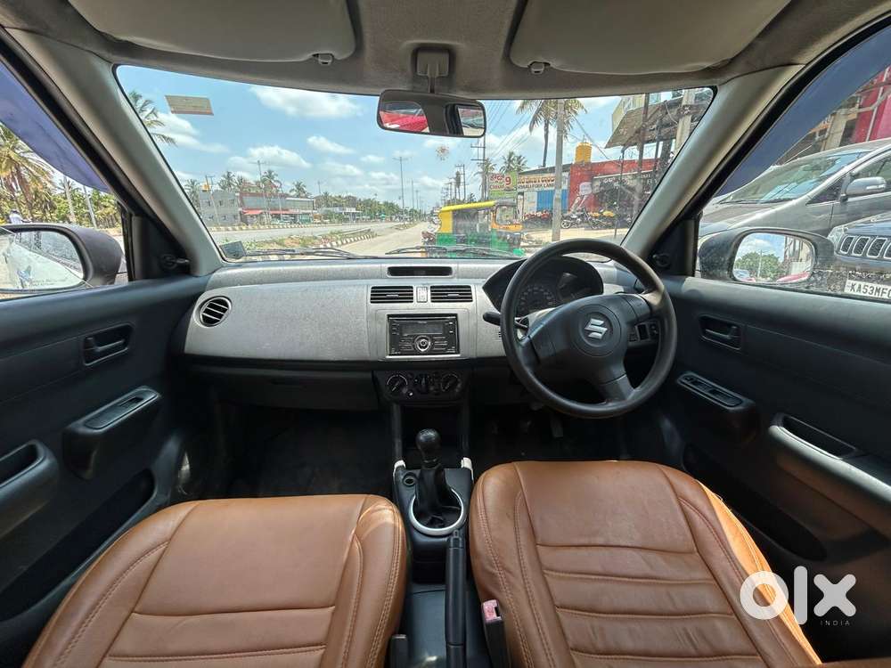 Maruti Suzuki Swift Dzire Lxi Option, 2010, Petrol