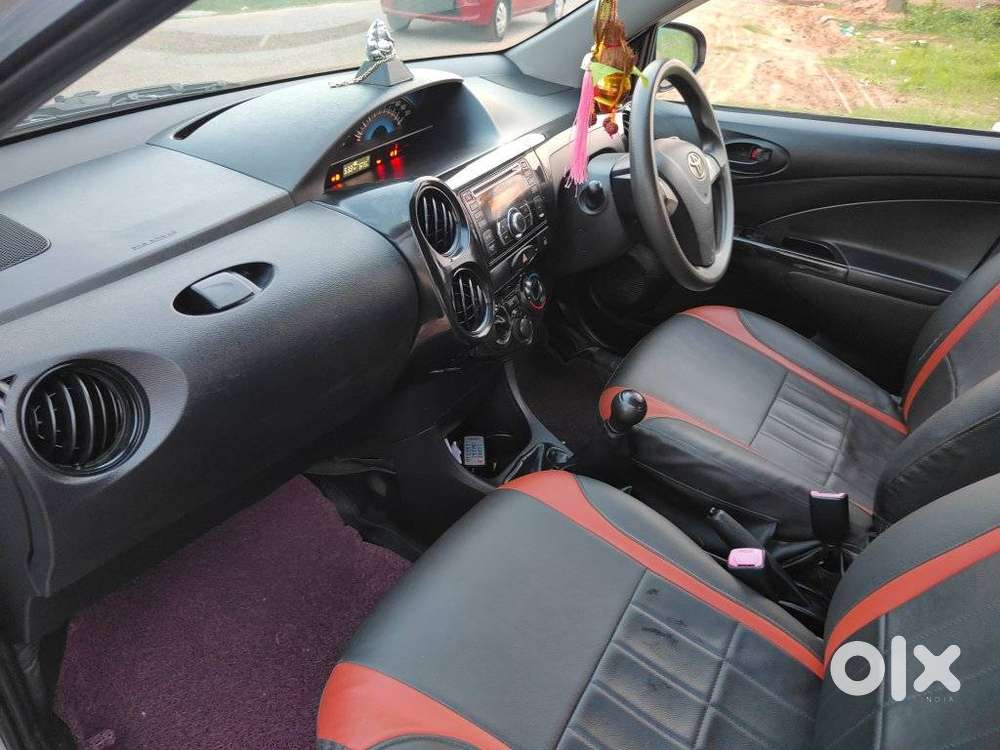 Toyota Etios Cross 1.2l G, 2015, Petrol