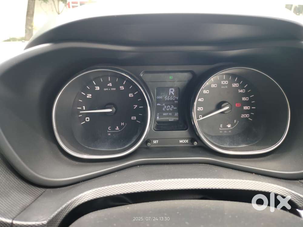 Tata Nexon 1.2 Revotron Xz Plus, 2017, Petrol