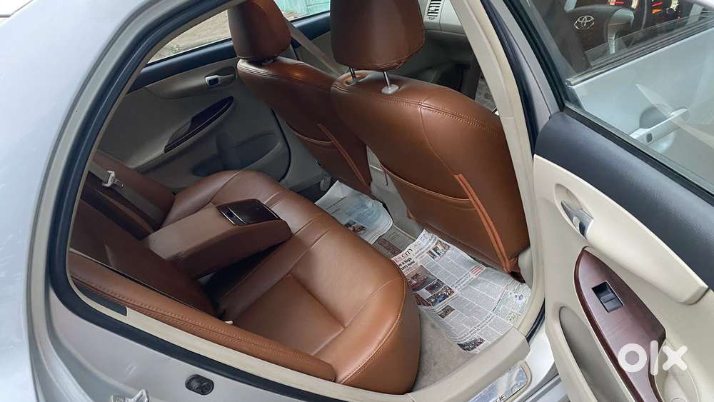 Toyota Corolla Altis [ ] 1.8 Vl At, 2011, Petrol