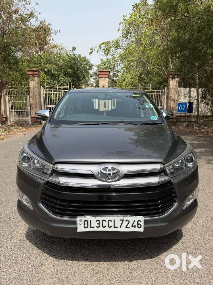 Toyota Innova Crysta 2.8 Z, 2017