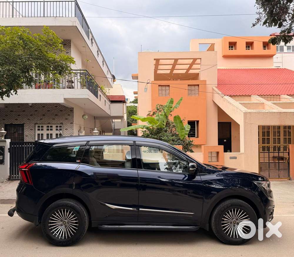 Mahindra Xuv700 Mx Petrol Mt 5 Str (e), 2022, Petrol