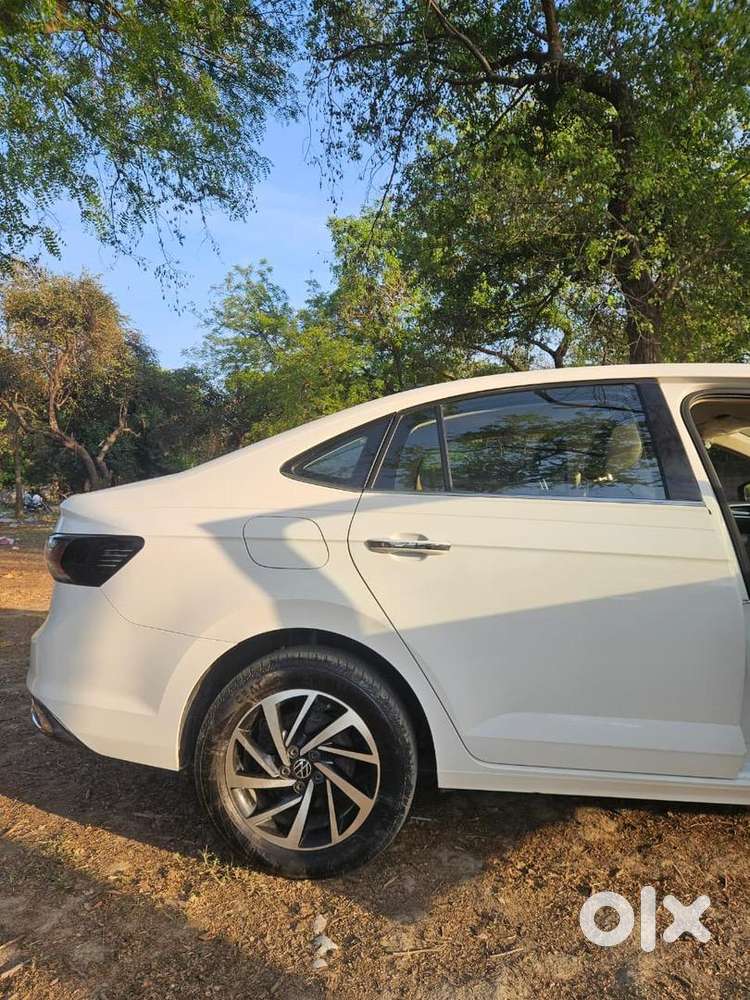 Volkswagen Virtus 2024 Petrol 22000 Km Driven