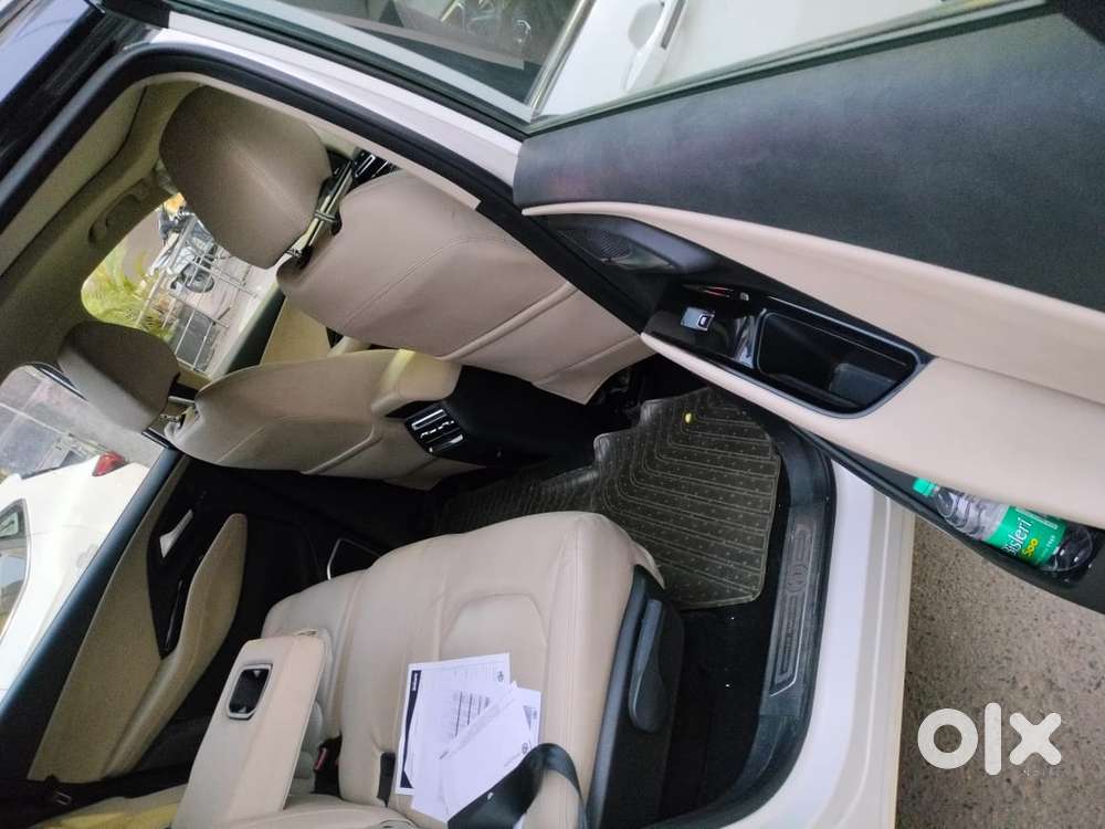 Mg Hector Sharp Pro 1.5 Turbo Mt Dual Tone, 2024, Petrol