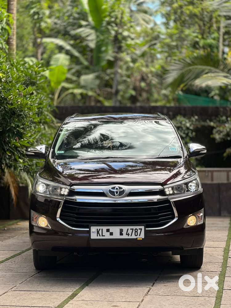 Toyota Innova Crysta 2.4 V, 2017, Diesel