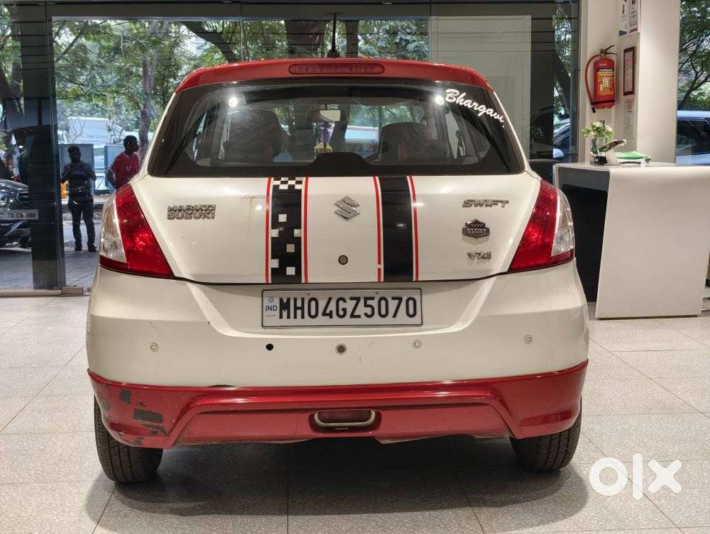 Maruti Suzuki Swift Vxi Glory Limited Edition, 2015, Petrol