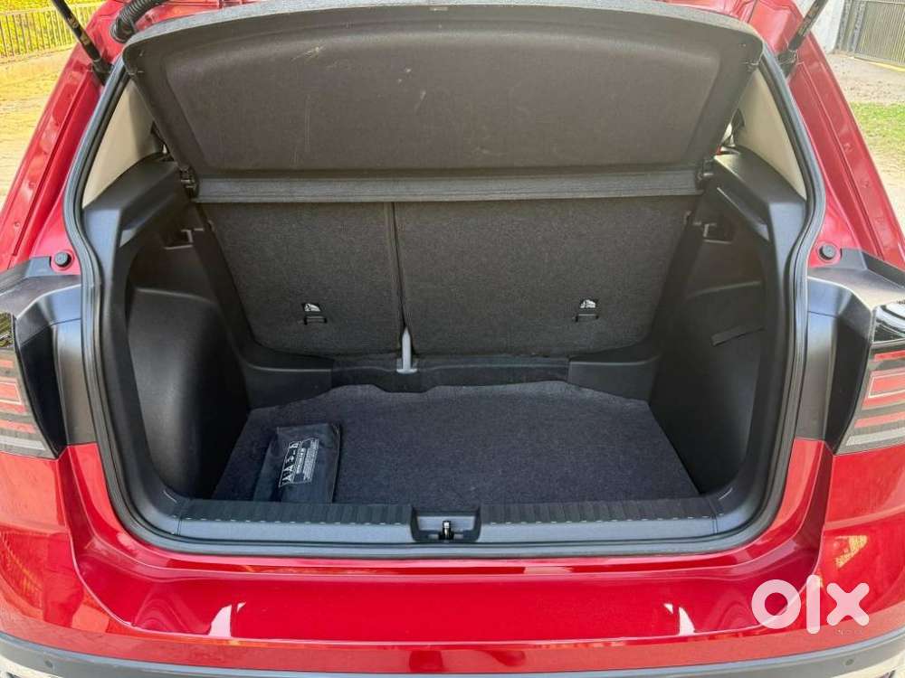 Volkswagen Taigun 1.0 Tsi Highline At, 2022, Petrol