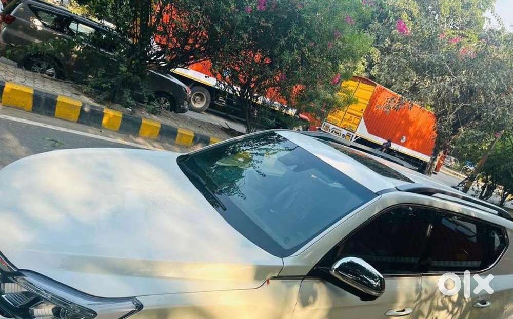 Mahindra Alturas G4 2020 Diesel 80000 Km Driven