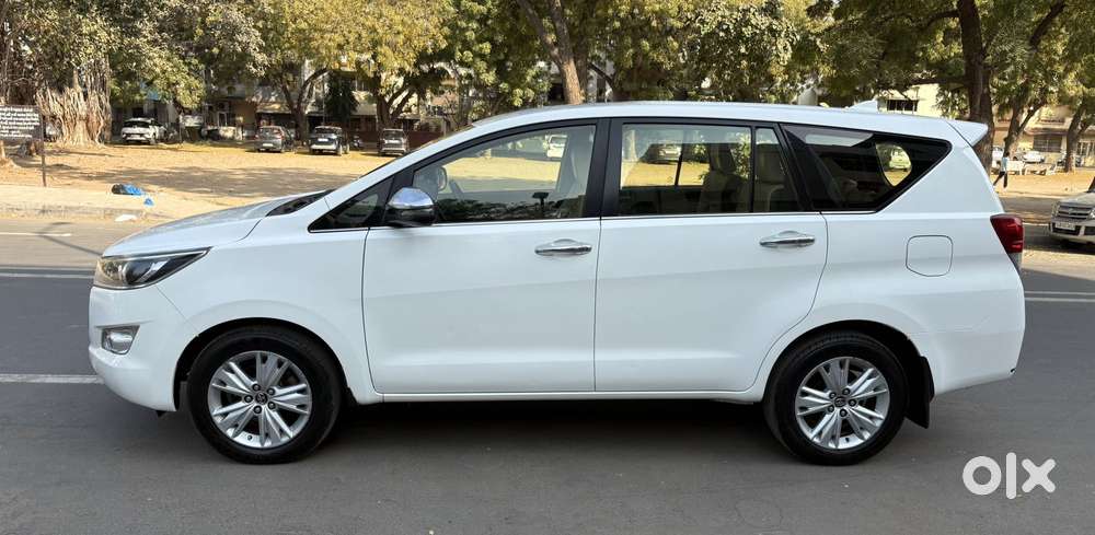 Toyota Innova Crysta 2.8z Automatic, 2019, Diesel