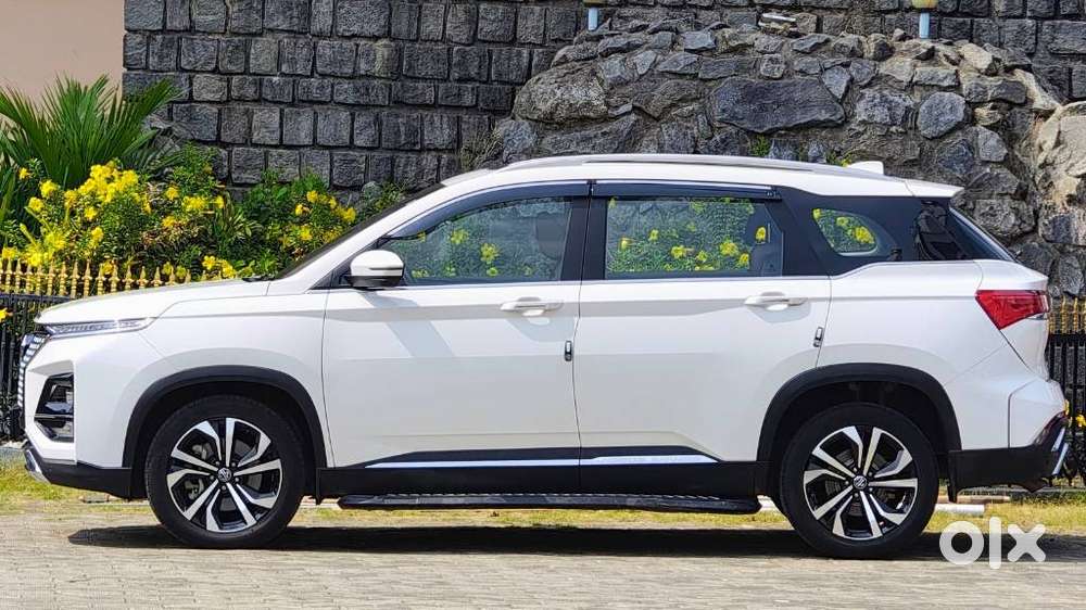 Mg Hector Plus Sharp Pro 2.0 Turbo Diesel 6 Str Dual Tone, 2023, Die..