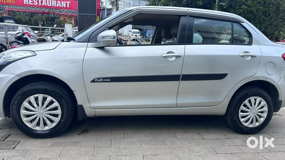 Maruti Suzuki Swift Dzire Vxi Optional, 2016, Petrol