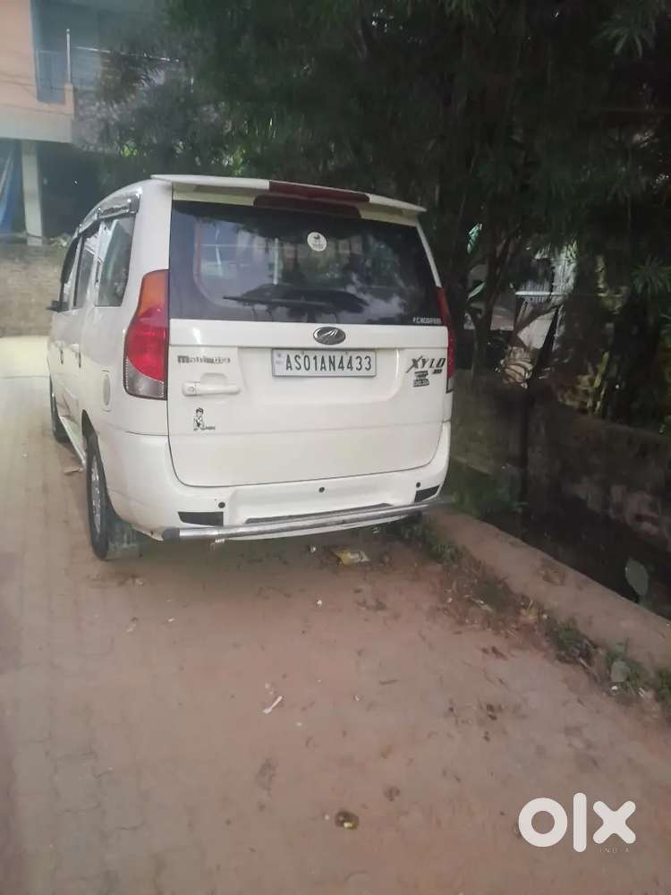 Mahindra Xylo 2010
