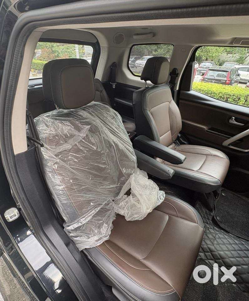 Mahindra Scorpio-n 2.0 Z8 L Petrol At 6 Str, 2022, Petrol