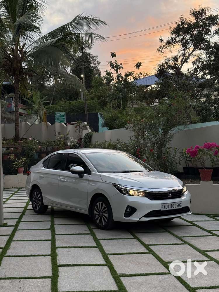 Honda City 1.5 V 5th Gen I-vtec Mt, 2025, Petrol