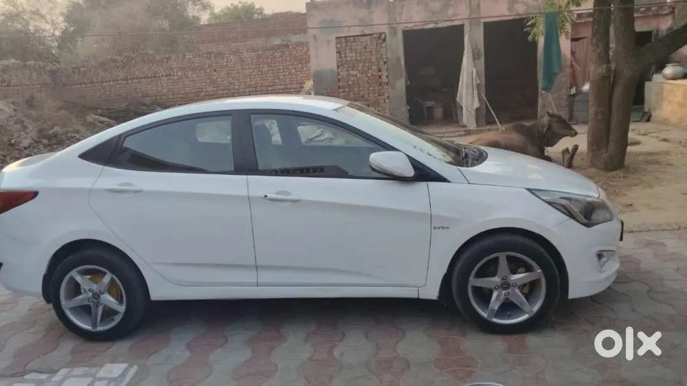 Hyundai Verna 2015 Petrol A One Condition 77000 Km Driven