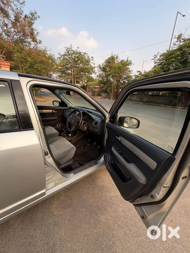 Maruti Suzuki Swift Dzire 1.3 Vxi, 2011, Petrol