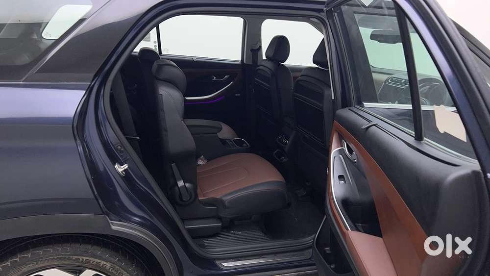 Hyundai Alcazar 2.0 Signature (o) Petrol At 6 Str, 2022, Petrol
