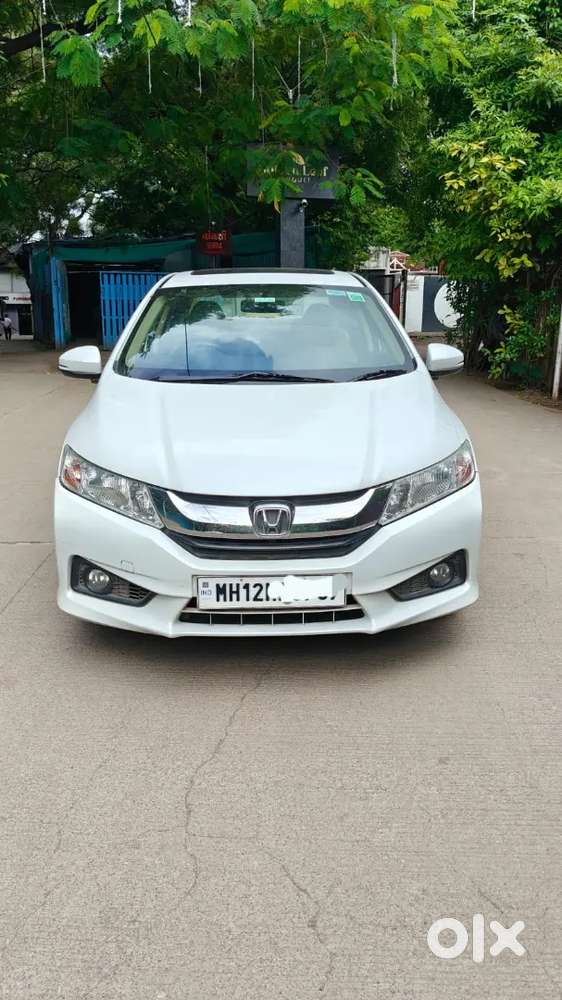 Honda City Petrol Topend Model Sanroof