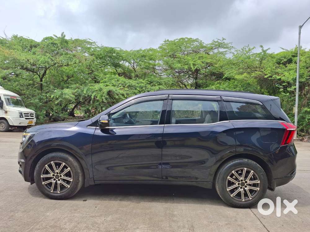 Mahindra Xuv700 2.0 Ax 7 Petrol At Str, 2023, Petrol