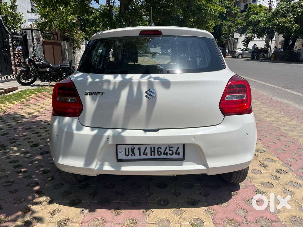 Maruti Suzuki Swift Vxi Optional, 2021, Petrol