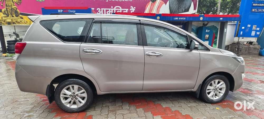Toyota Innova Crysta 2017
