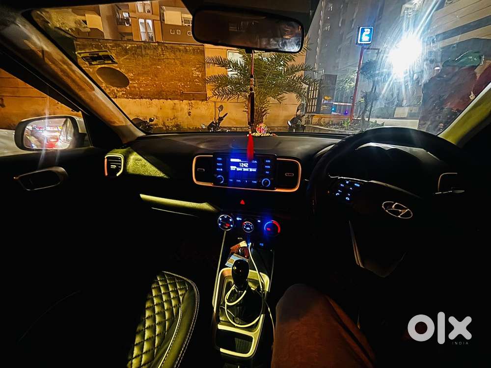 Hyundai Venue 2021 Petrol Well Maintained