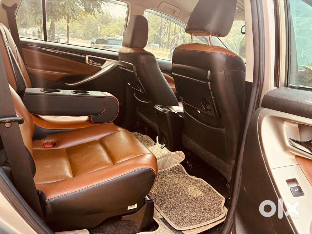 Toyota Innova Crysta 2.4 Vx Mt, 2022, Diesel