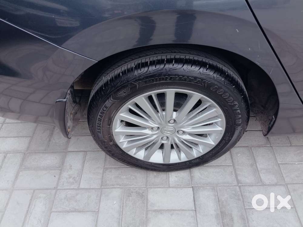 Honda City I-vtec Cvt Zx, 2022, Petrol