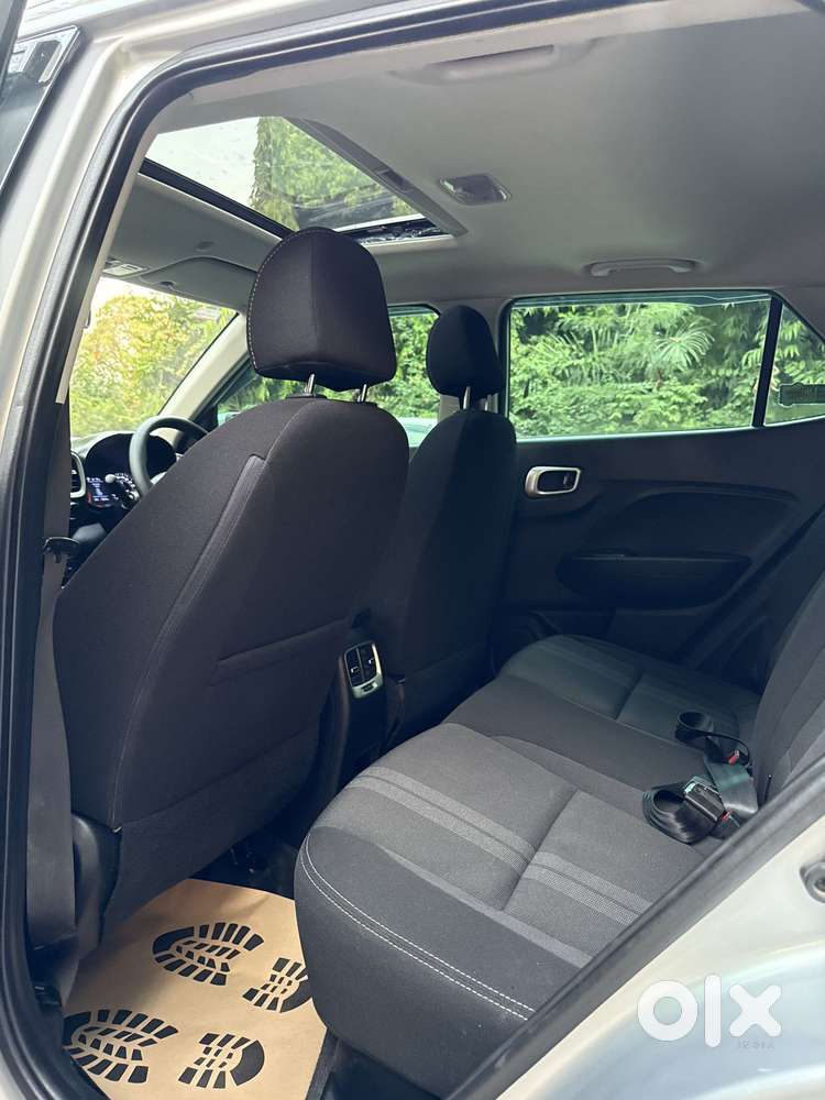 Hyundai Venue 1.0 Sx (o) Turbo Dct, 2019, Petrol