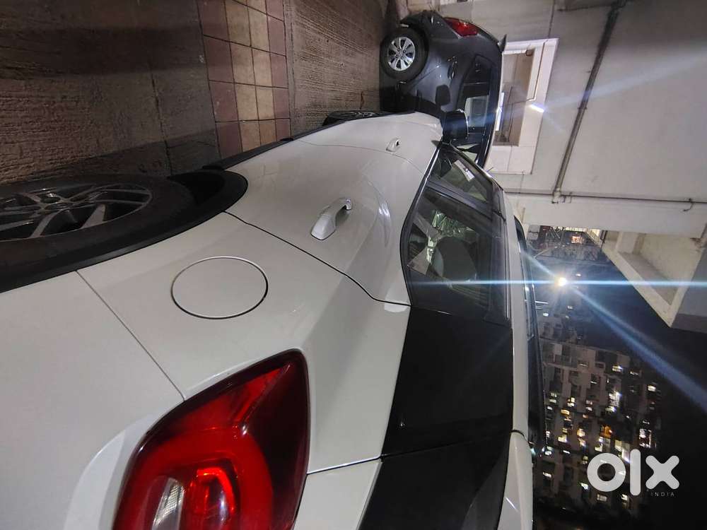 Looking To Sell My Mahindra Xuv300 W8 Optional Top Model With Sunroof