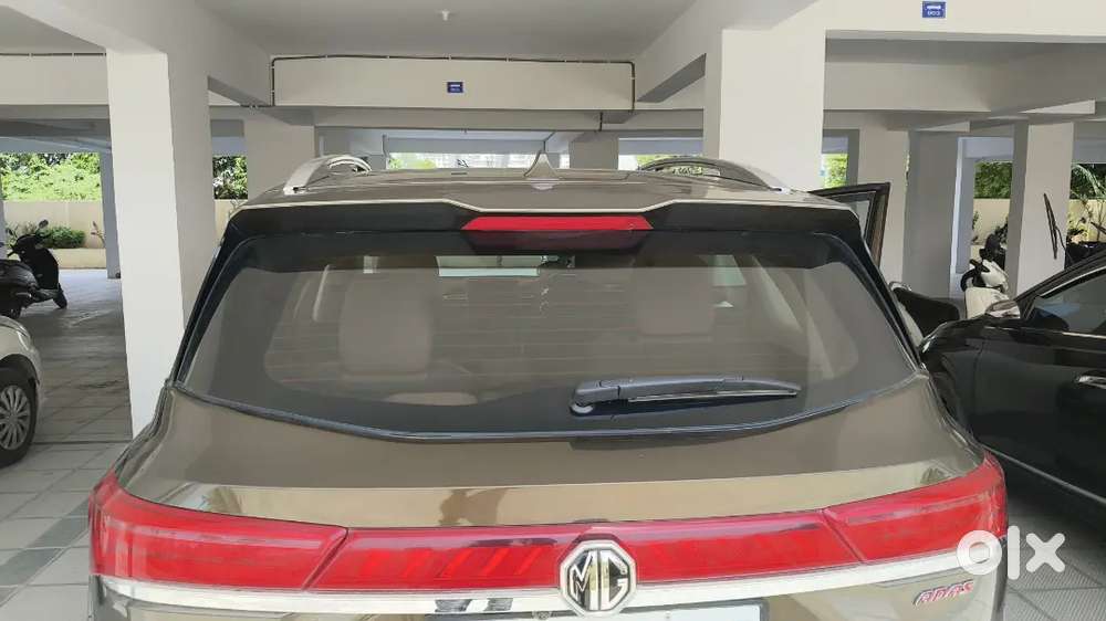 Mg Hector Plus Savvy 2023 Turbo Petrol Year