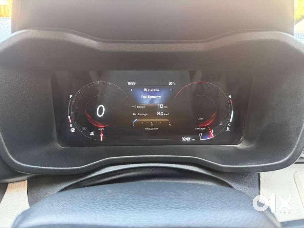 Mahindra Xuv 3xo Ax5 Pm Mt, 2024, Petrol