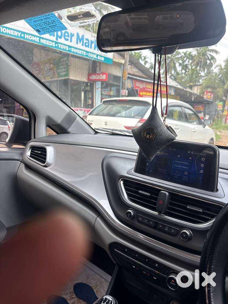 Tata Altroz Petrol 2020