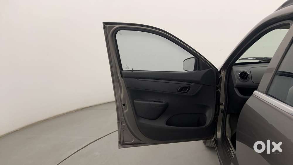 Renault Kwid 2019-ongoing 1.0 Rxt (o), 2016, Petrol