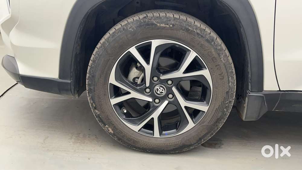 Toyota Urban Cruiser Hyryder V Hybrid Aero Edition, 2023