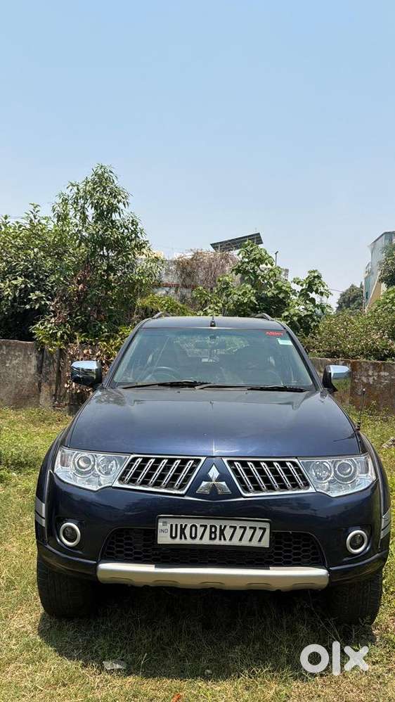 Mitsubishi Pajero Sport 2014 Diesel Well Maintained