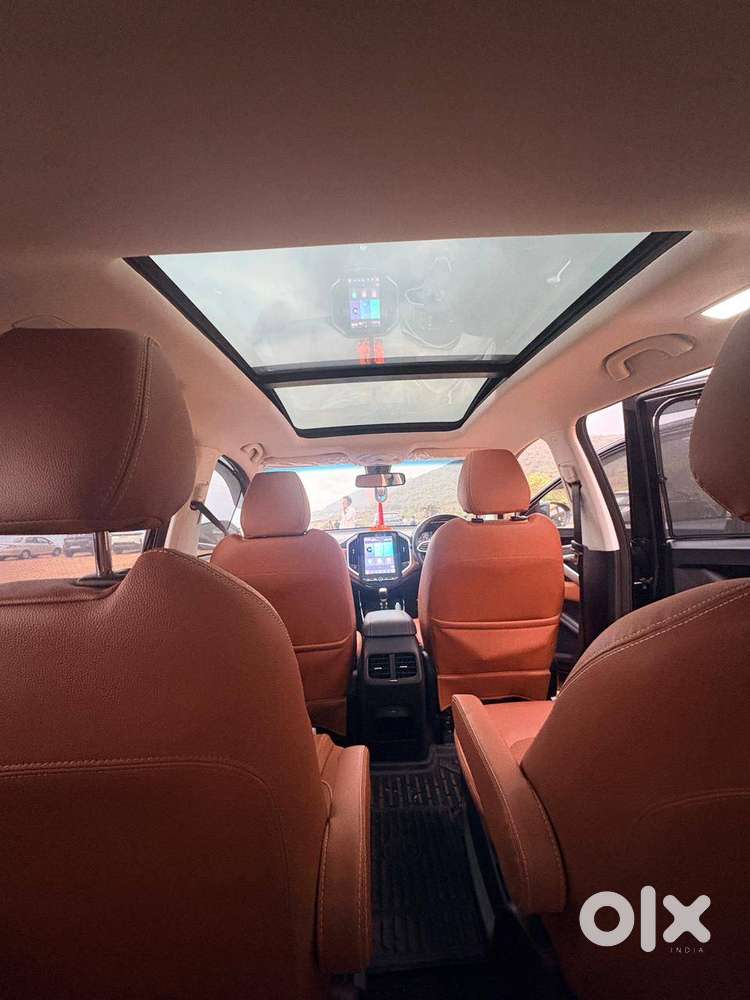 Mg Hector Plus 2022 Diesel 11800 Km Driven