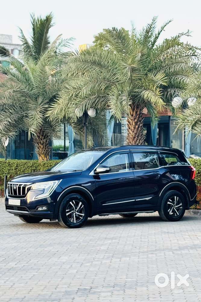 Mahindra Xuv700 2.2 Ax 5 Diesel At 7 Str, 2022, Diesel