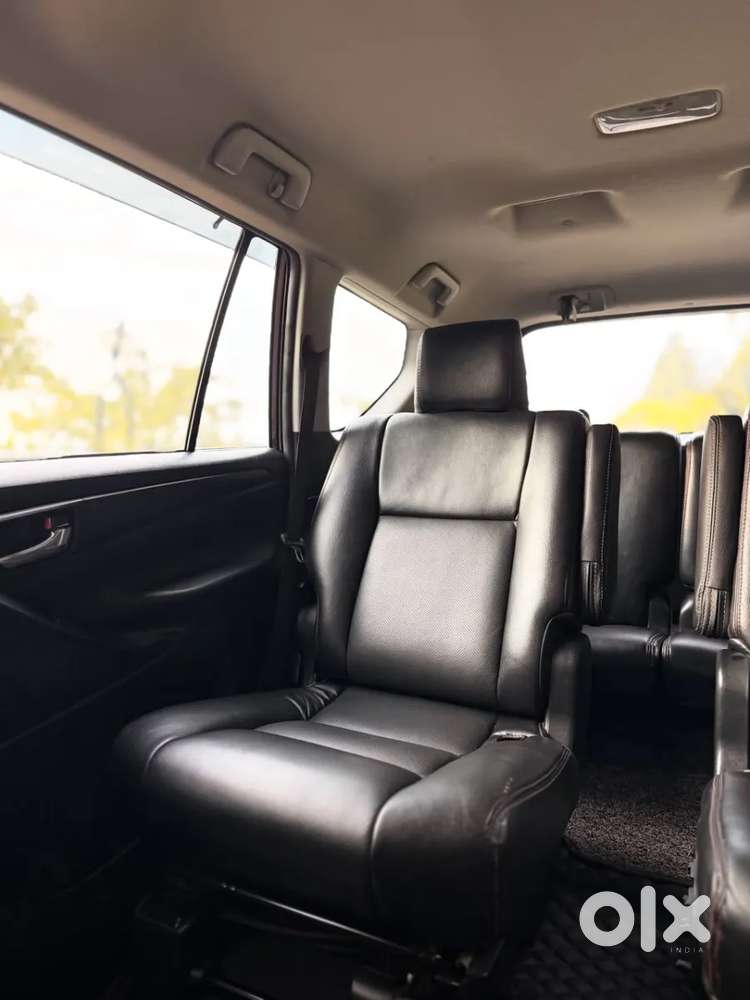 Toyota Innova Crysta [ ] 2.4 Gx At 7 Str, 2022, Diesel