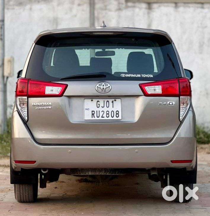 Toyota Innova Crysta 2.4 Gx Mt 8s, 2016, Diesel